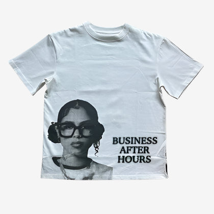 KEEP FASHION WEIRD GRPAHIC TEE - Plugzau