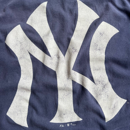 VINTAGE NAVY FADED YANKEES TEE
