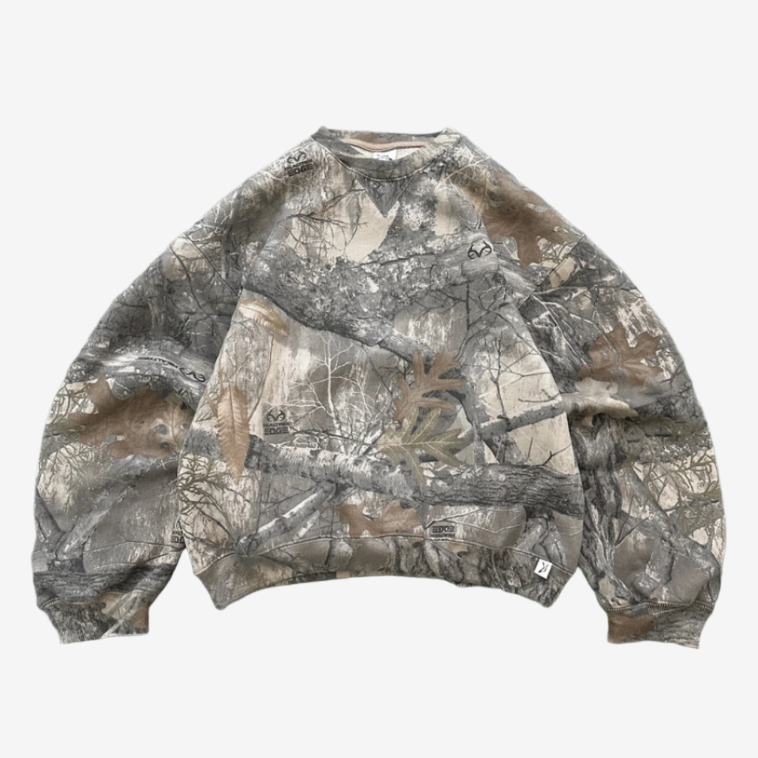 AKIMBO CAMO CREWNECK